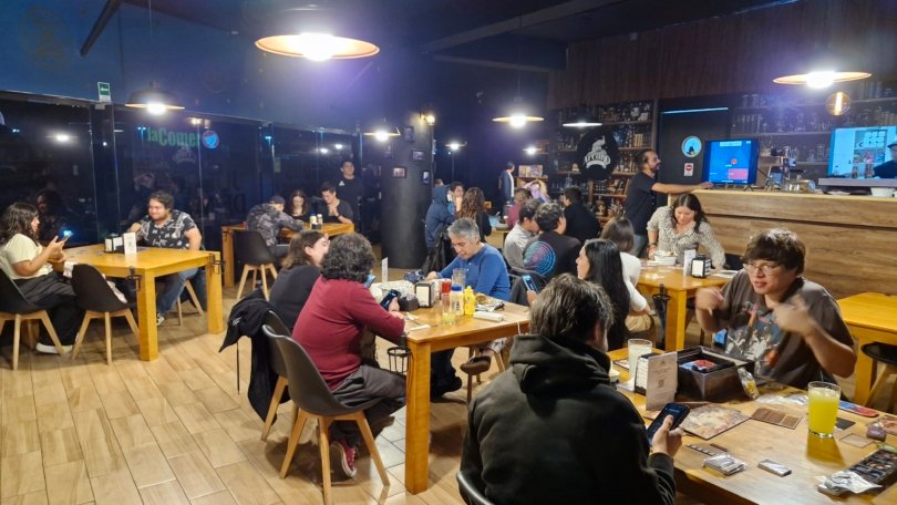 Juegos y ambiente en Arcano